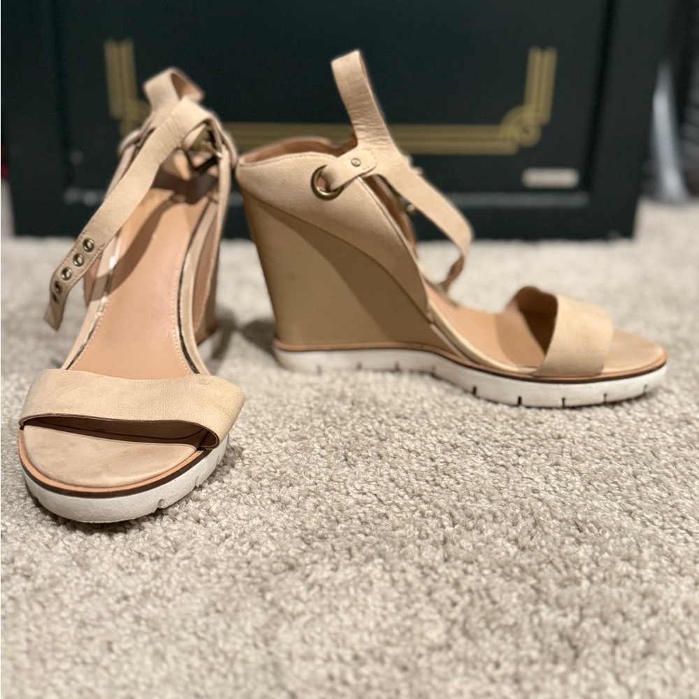 Elegant Beige Wedge Sandals